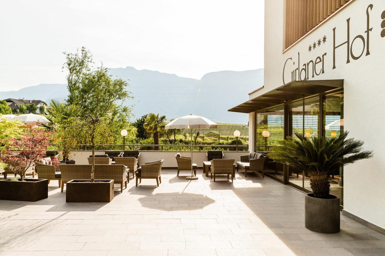 Hotel Girlanerhof Appiano Sulla Strada Del Vino Kültér fotó