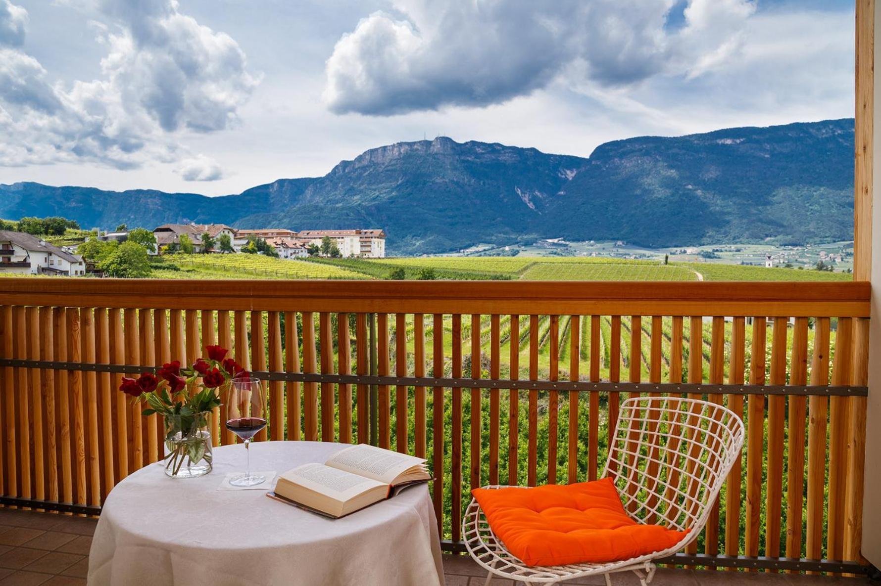 Hotel Girlanerhof Appiano Sulla Strada Del Vino Szoba fotó