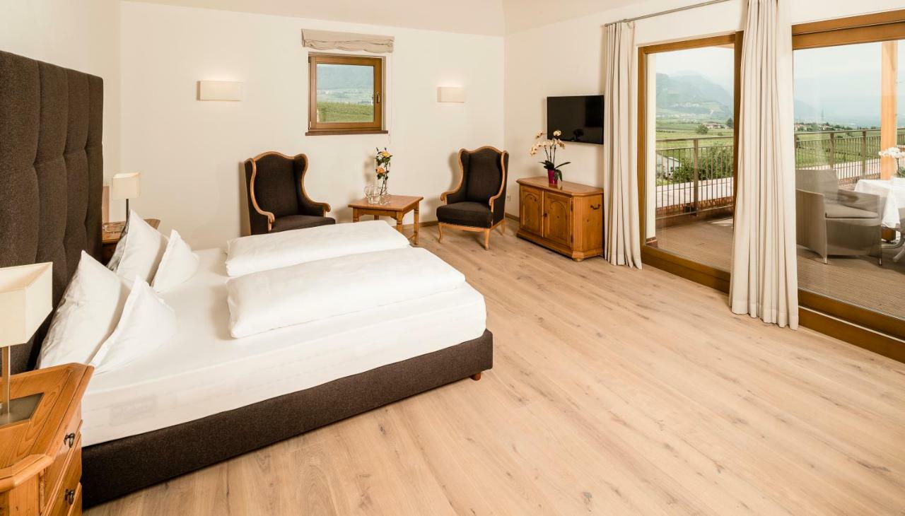 Hotel Girlanerhof Appiano Sulla Strada Del Vino Kültér fotó