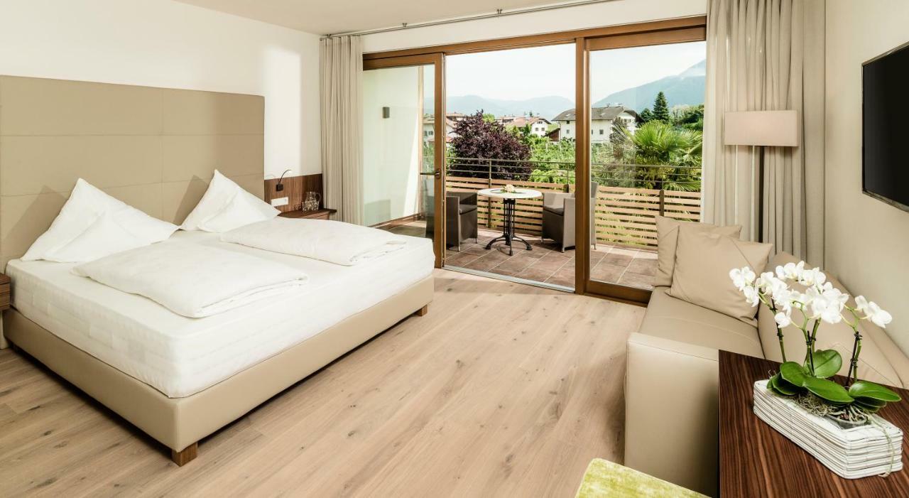 Hotel Girlanerhof Appiano Sulla Strada Del Vino Kültér fotó